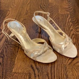 NINA shoe